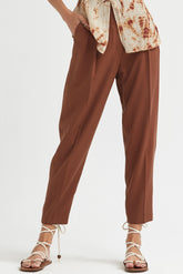 LYOCELL TWILL TROUSERS WITH DARTS
